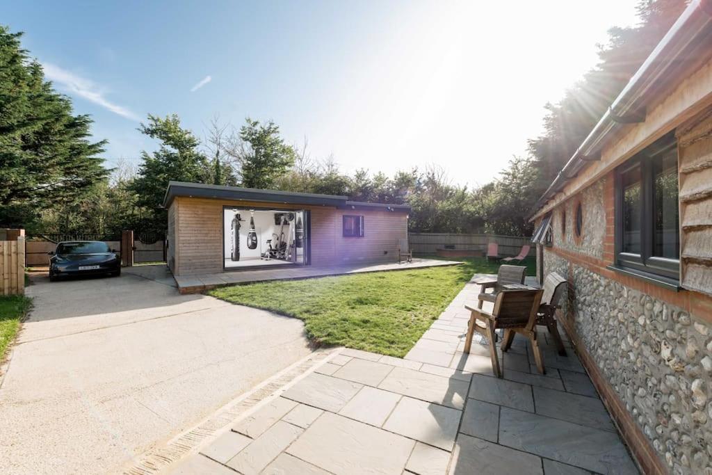Peaceful Hideaway In South Downs Holiday home Angmering