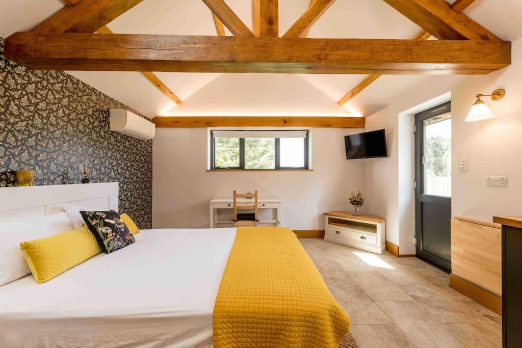 Peaceful Hideaway In South Downs